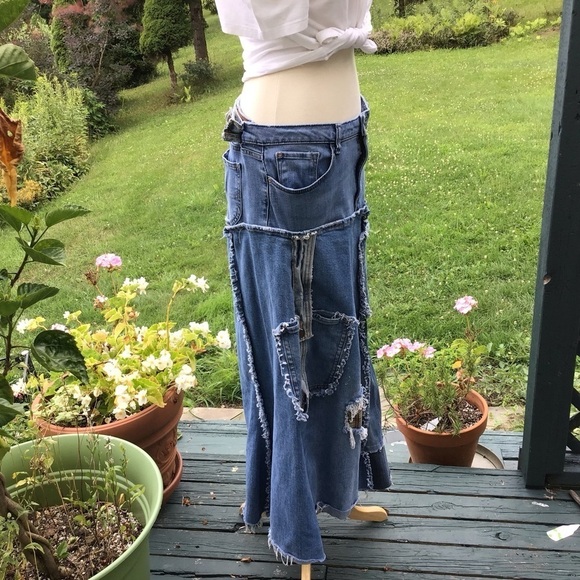 Boho up-cycled denim patch distressed jean maxi skirt / Lee 16 adjustabl… - Picture 5 of 13
